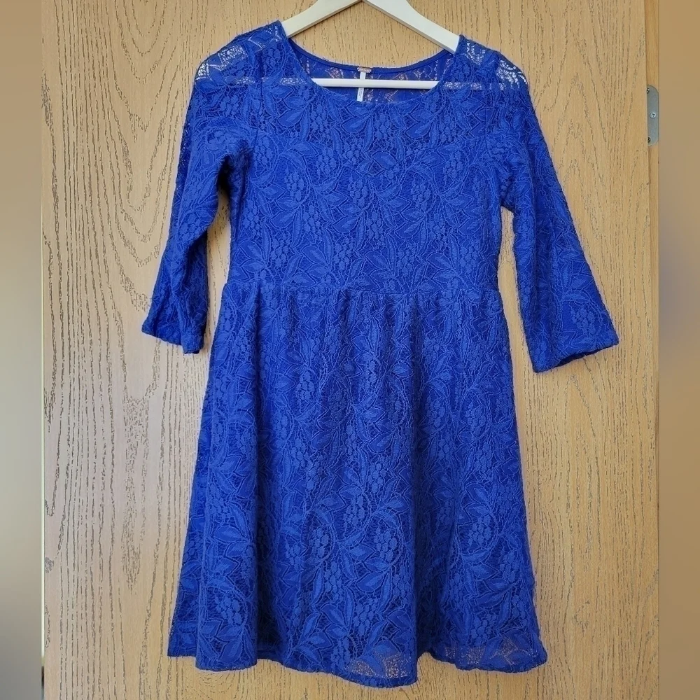 Free People "Shake it up" Mosaic Blue lace 3/4 sleeve flare skater mini … - Picture 2 of 9